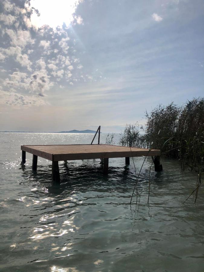 Nadliget Vendeghaz Villa Ábrahámhegy Buitenkant foto